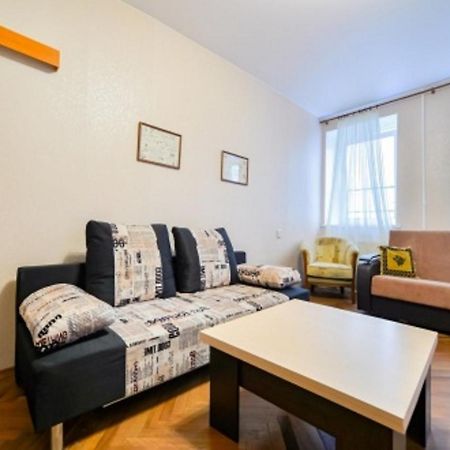 Отель Flat In The City Center Екатеринбург Экстерьер фото